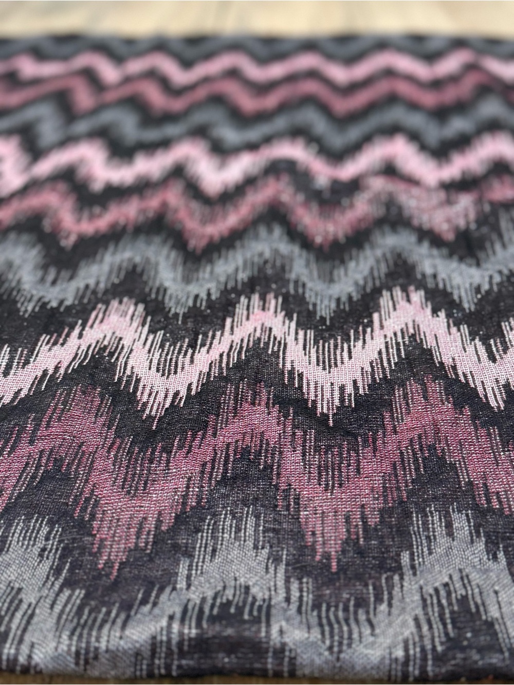 APT. 9 Metallic Chevron Infinity Scarf Wrap Pink Black Gray Shimmer - Picture 5 of 15